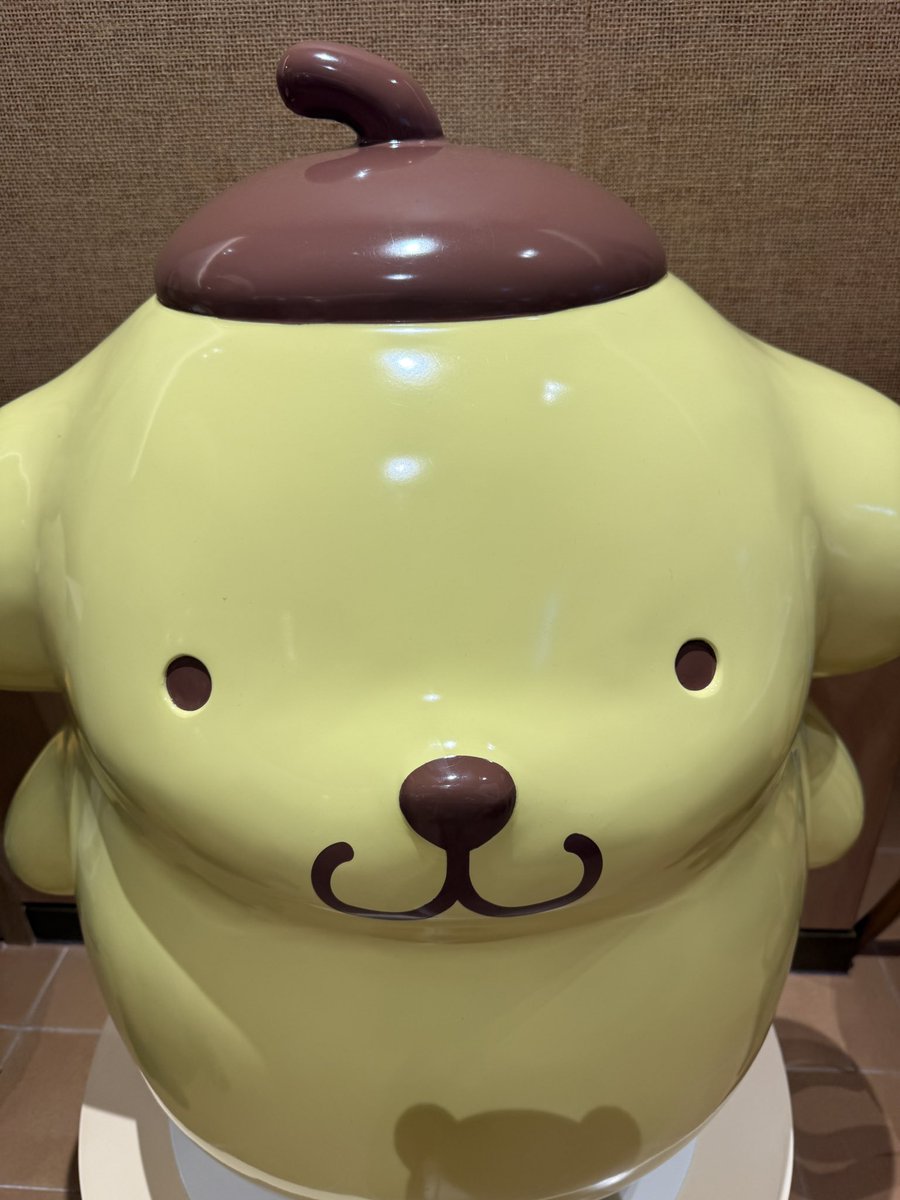 2ytinrete's tweet photo. 폼폼푸린 카페 갔다옴!!!!💛💛💛
일부러 노란색 입고 갔지요^_^ https://t.co/BOxHnJVV9j