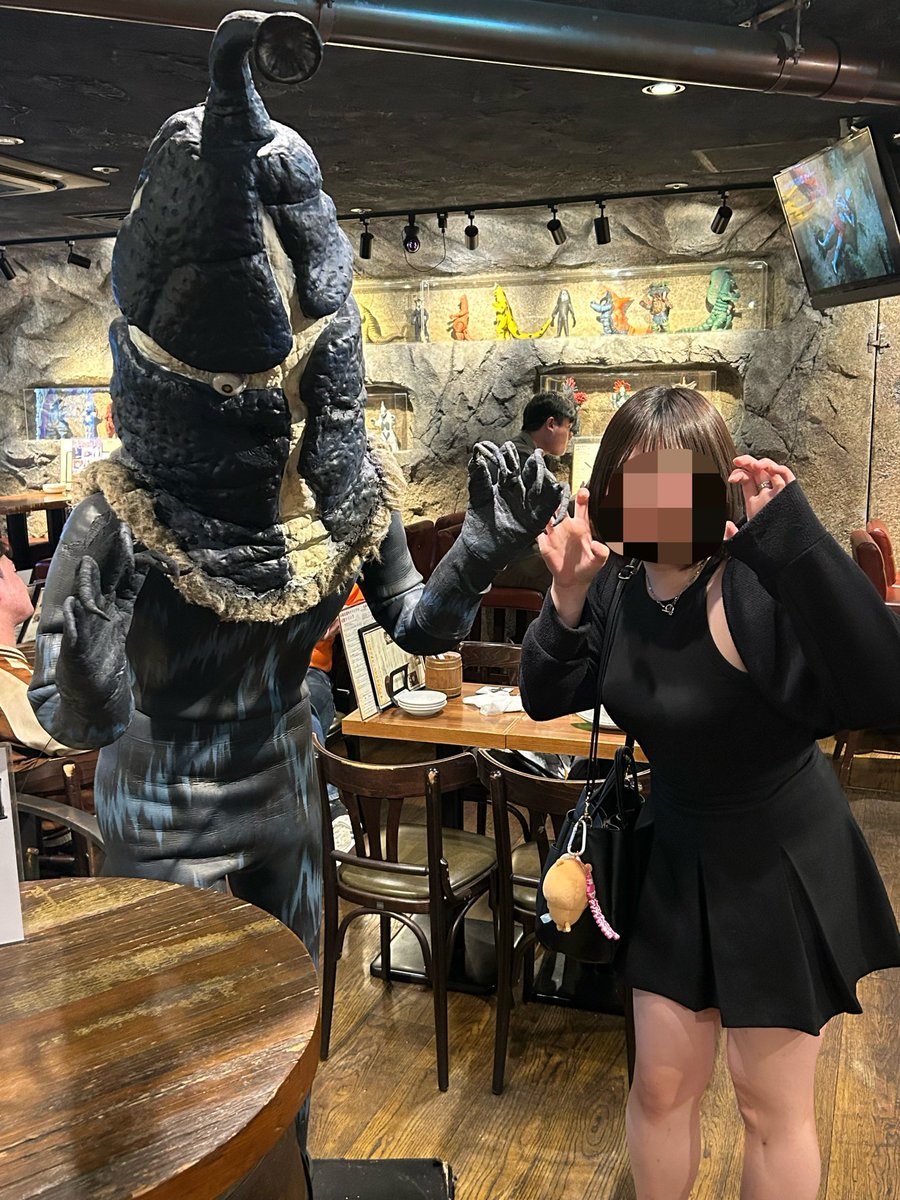 Bemstar_M78's tweet photo. ウルトラマンを語れる友達がいないのでアカウント作ってみました!!😭

ベムスター大好き女です✊✊
ウルトラマンの推しは、メビウス，マン兄さん，レオ兄さん，ゼットです!!♡
 
お友達になってください🙇‍♀️🙇‍♀️
 #ウルトラマン #ウル女  #ウル活 #特撮好きと繋がりたい https://t.co/gQk1OvZrdX
