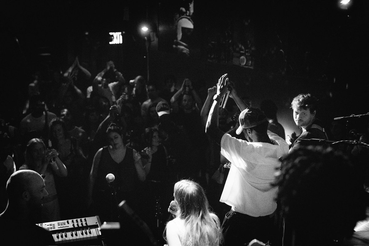 DAPTheContract's tweet photo. LIVE AT NUBLU NYC 7/25/26 🎬

📸 Matine Kazemi

FULL SHOW - https://t.co/CdQaiJ8EKG https://t.co/ktHOGSSwDx