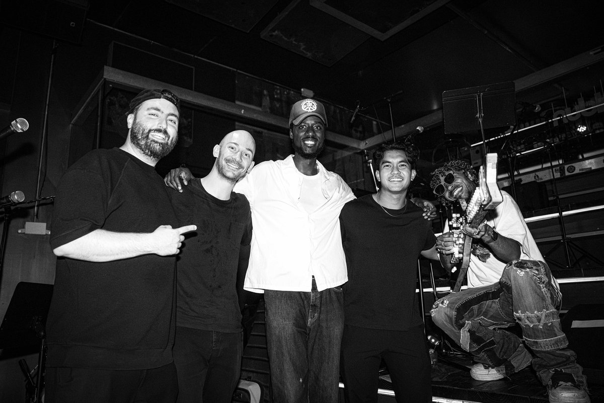DAPTheContract's tweet photo. LIVE AT NUBLU NYC 7/25/26 🎬

📸 Matine Kazemi

FULL SHOW - https://t.co/CdQaiJ8EKG https://t.co/ktHOGSSwDx