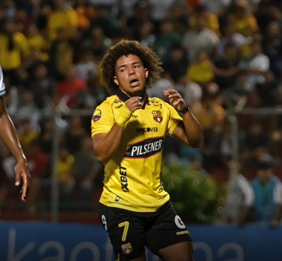Historia_BSC's tweet photo. Al consumarse la eliminación de la Copa Ecuador:
La dirigencia de Barcelona SC debe identificar y hacer público al responsable de semejante fallo. Si nadie asume la culpa, entonces la responsabilidad es colectiva: que renuncien y llamen a elecciones.
¡NO CAUSEN MÁS DAÑO!