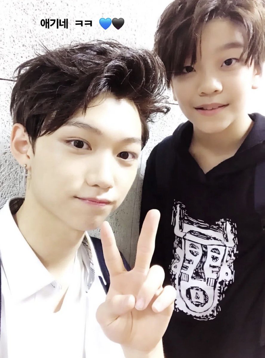 ninaro_934's tweet photo. これ右シンロンだよね?!!
2人とも昔から可愛すぎやろ(◜¬◝ ) https://t.co/qj1zI96YHF