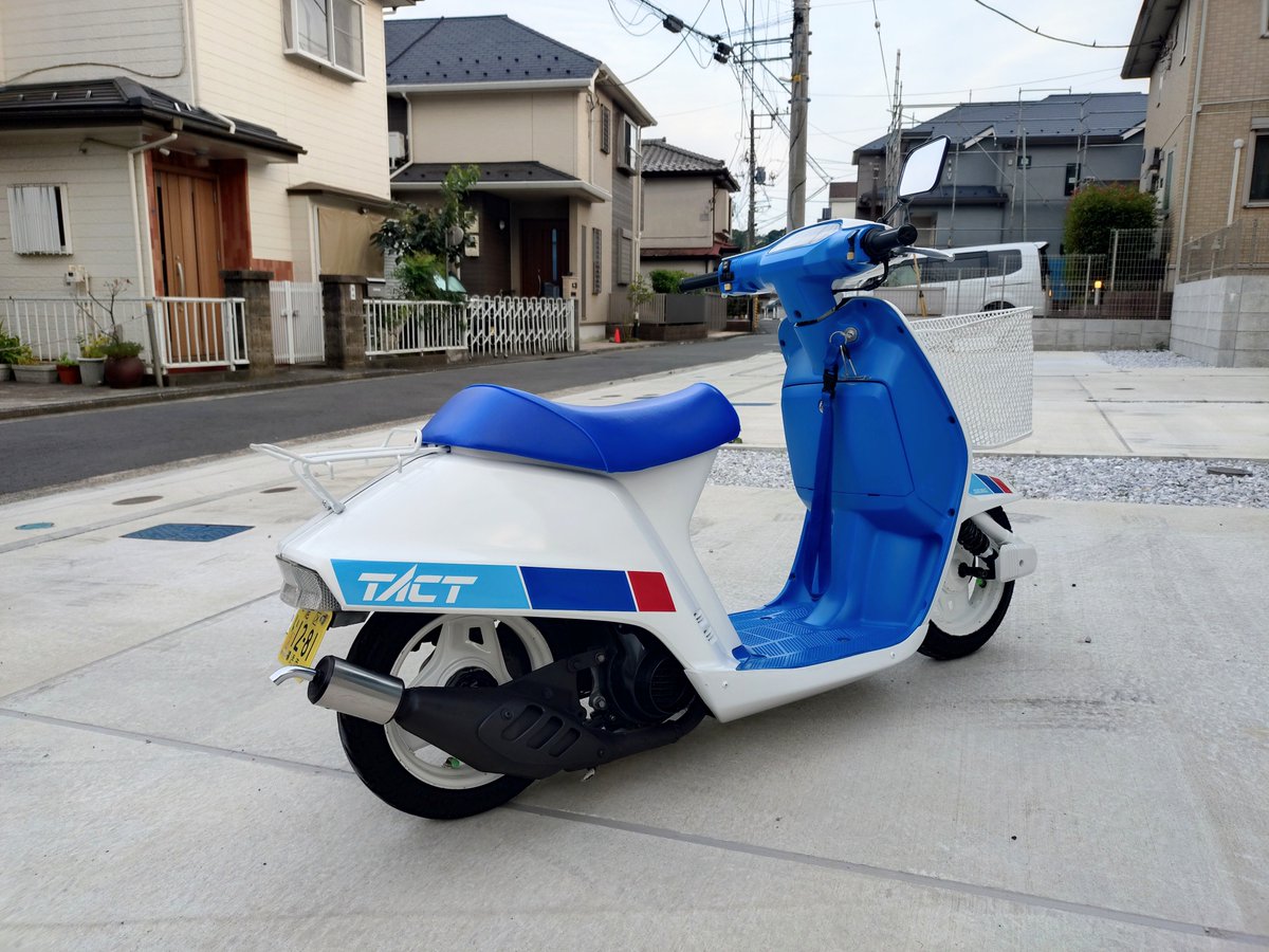 MK_tact's tweet photo. 横浜でTACT乗ってます。 
旧原付好きです。 
ベースは後期クレタクです。 
#旧原付 https://t.co/3nV7L166ck