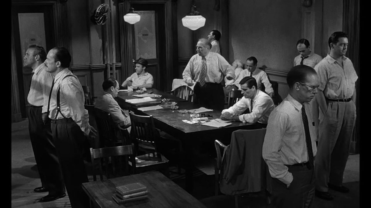 NOTCHXBU's tweet photo. 12 Angry Men (1957)

Dir. Sidney Lumet. https://t.co/ADI88YvXWC