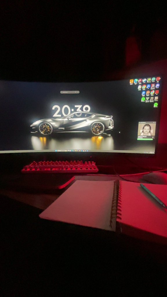 TheRetailTrades's tweet photo. @reatlashype Keeping it simple with the dream car as the wallpaper. https://t.co/aPVlhcou8v