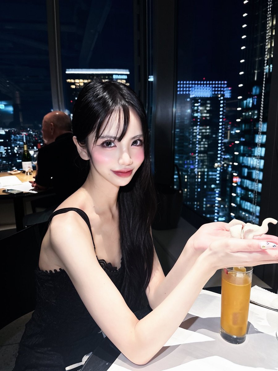 xoll12pp's tweet photo. そーえば先日誕生日迎えました🎂
LINEくれた撮影者様ファンの皆さん
本当にありがとうございます♡♡
20歳からこの業界に入って
まだ生き残っております。ほぼ化石
必要としてくれる皆さんのおかげですね
有難いですね…ちなみに誕生日迎えて3回おなにーしましたテヘ♡♡これからも応援よろしくお願いいたします♡♡