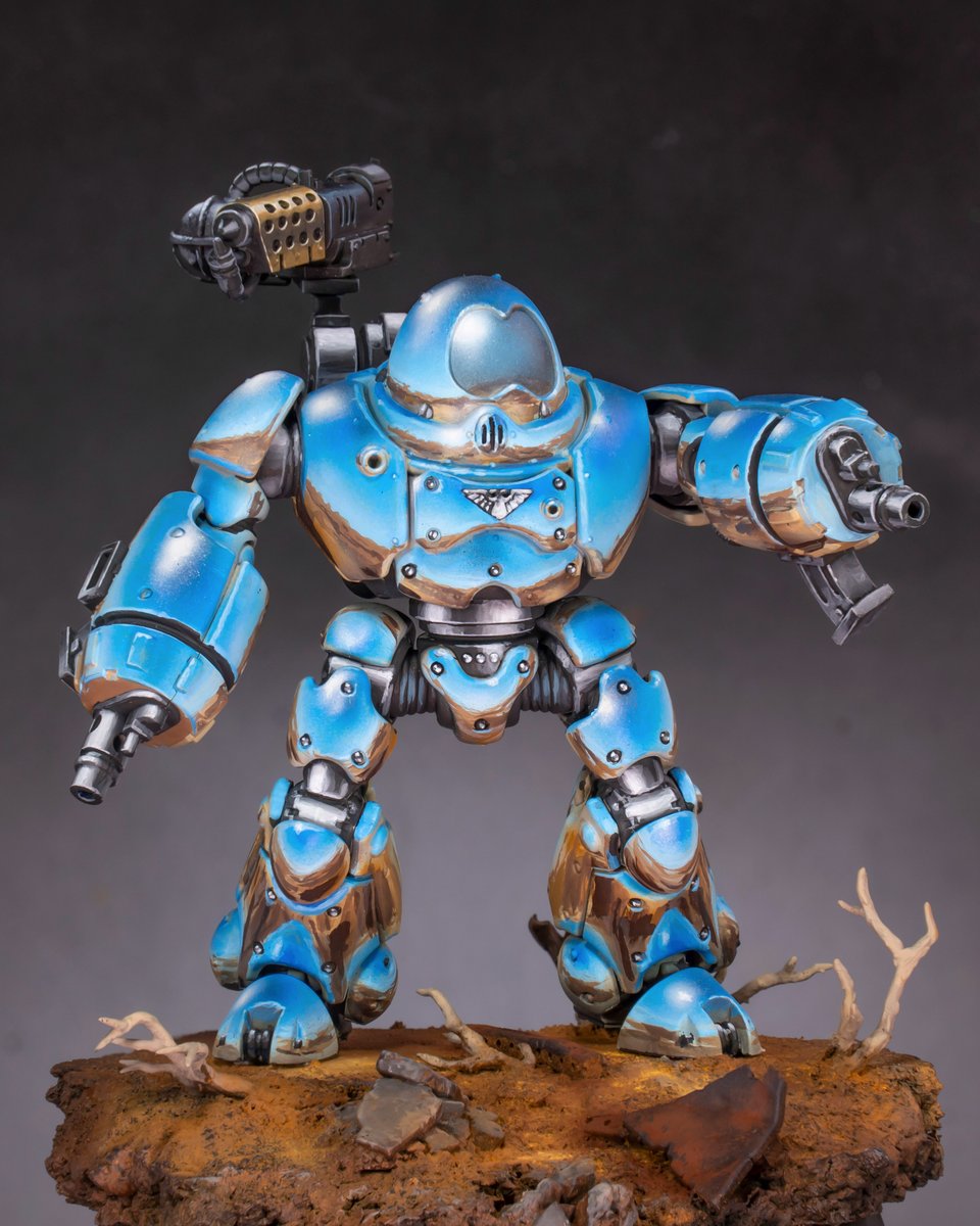 theminiaturista's tweet photo. The chromed kastelan and some of its painting steps. I find chrome easier to do than regular non-metallic metal. "Just" imagine a landscape and deform it against each surface.
You have the painting guide up there in the link.

#warhammer40k #warhammer #warhammercommunity https://t.co/Cf6FG4LIs2