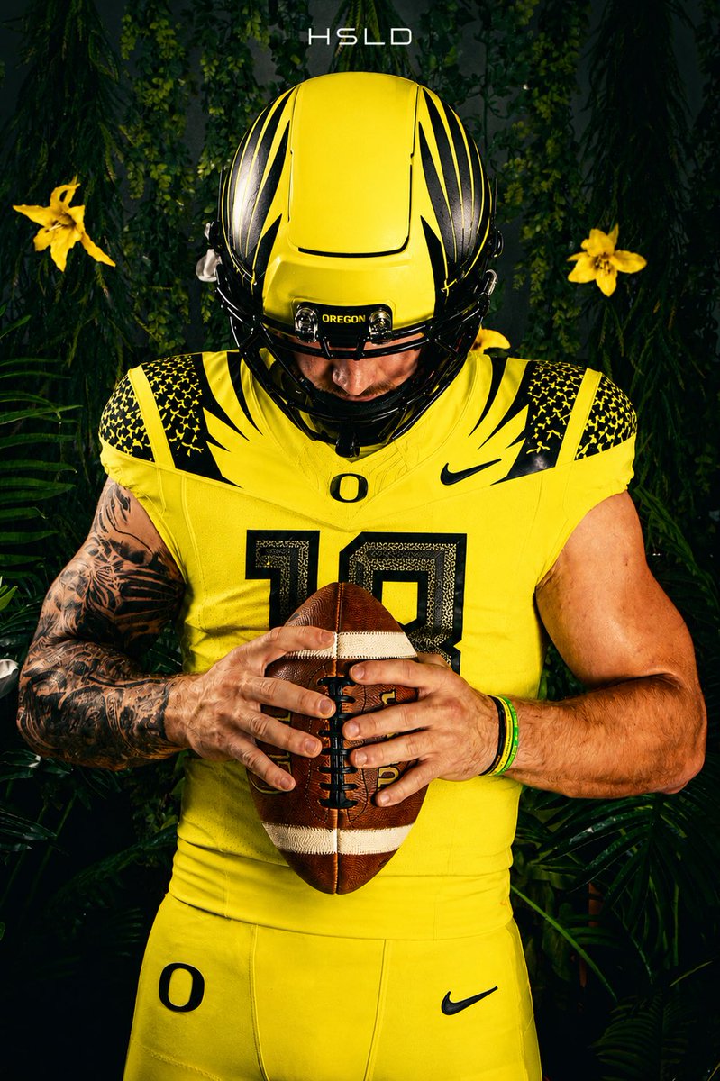 Hsld_Sports's tweet photo. 4 ⭐️ Athlete Brayton Feister chooses OREGON 🦆 #HSLD #GoDucks https://t.co/xYliqZbPFw
