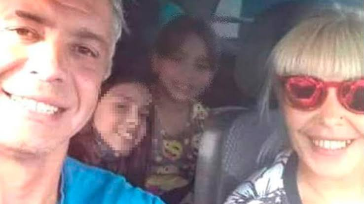 PaulaWilli45952's tweet photo. @pococreible El empresario hotelero Walter March (54) por cruzarse de carril y generar un choque frontal que le ocasionó la muerte de una familia en la Ruta 3, dos niñas. 

Esta LIBRE.. Lo condenaron, lo llevaron al penal a las 14 hs y a las 23 lo sacaron y esta en su casa..
Todos CORRUPTOS. https://t.co/dhGNKn1rjl
