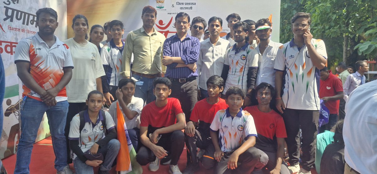 manavacademy's tweet photo. @AU_VaranasiNews द्वारा आयोजित #तिरंगा_यात्रा में बड़ी संख्या में #वाराणसी में लोगों ने प्रतिभाग किया।टीम मामा के प्रशिक्षकों ने बाइक रैली में बढ़ चढ़ कर हिस्सा लिया
#स्वतंत्रता_दिवस @upmita
@deo_varanasi @HimanshuN_ias @VaranasiCdo @ashoktiwaribjp @AmarUjalaNews @amarujalafound https://t.co/8LIceUETdN
