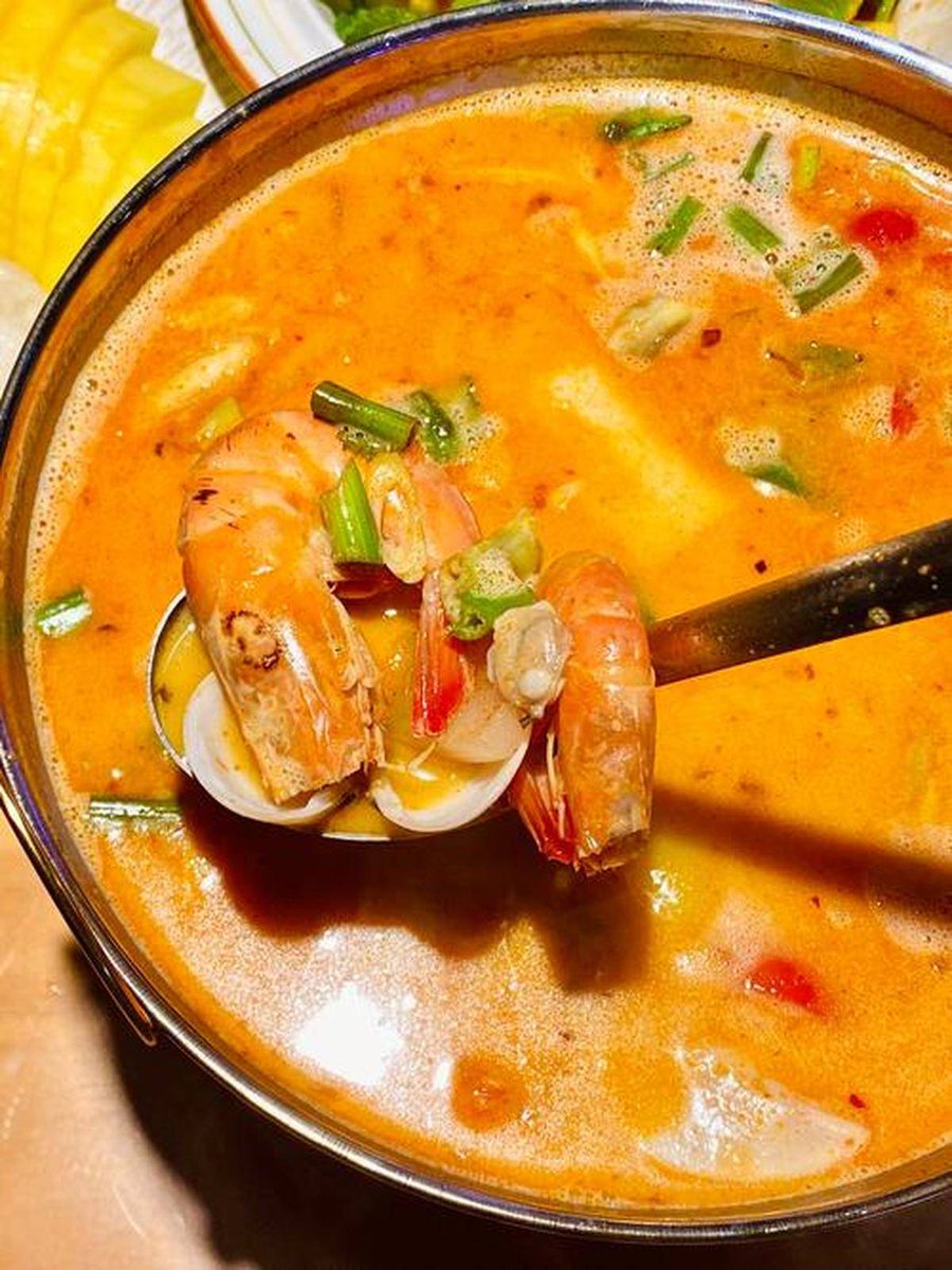 thisboy_juan's tweet photo. Treat yourself to creamy Tom Kha Gai, Thai coconut chicken soup bursting with lemongrass and lime flavors—perfect cozy bite for your weekend!， https://t.co/S0LHaTccJM
