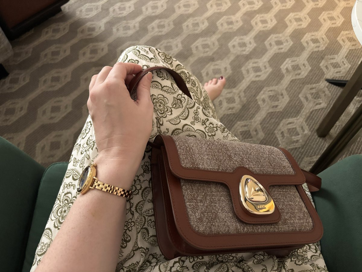 LennonWren's tweet photo. Will always be enamored with those who continue to show up and are beyond generous. Thank you 💚 https://t.co/eSB0VWdmQB