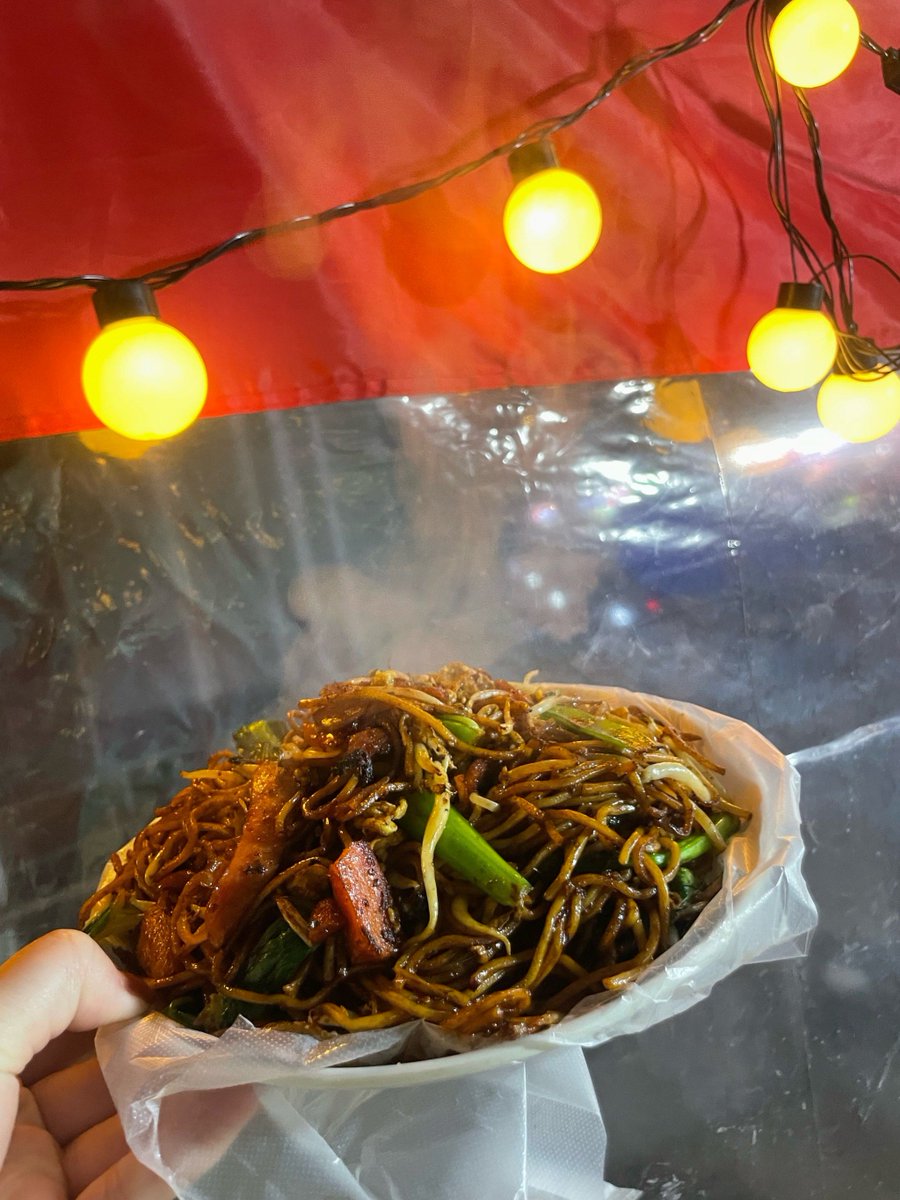 nyQHucbo4wzDZFU's tweet photo. Craving late-night street vibes Hot crispy fried potato skewer with cumin dust, bite into that salty savoury crunch right here! https://t.co/aHArT8lYJu