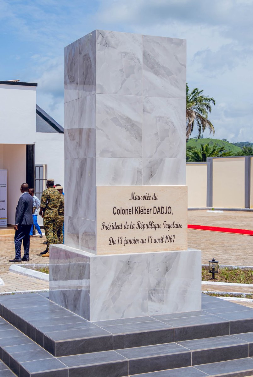 GouvKara's tweet photo. Réparation mémorielle : La nation togolaise rend hommage au Colonel Kleber Dadjo

Lire la suite : ⤵️
https://t.co/FXOCfXD65s https://t.co/dS9SlO80gu