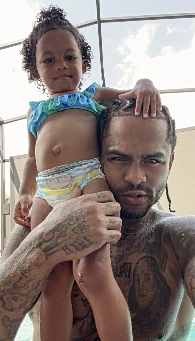 wavecheckers's tweet photo. Dave East is always on Dad Duty💪🏾❤️ https://t.co/f13l69kpKn
