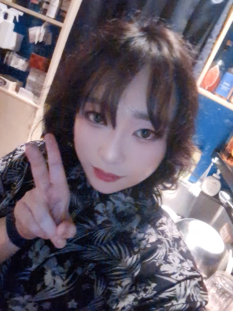 Bar_RUBEDO's tweet photo. 今日も2時からオープンしております🎶
皆様のご来店お待ちしております❤ https://t.co/A9kwMrfDaL