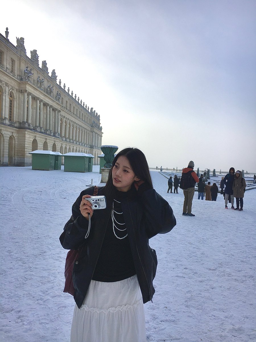 owelllyysummer's tweet photo. happy bday sebelum tgl 14 berakhir 
my beautiful girl lee dain🐼❤️
#rora #RORA18 #babymonster #moots https://t.co/imPFlV8VC5