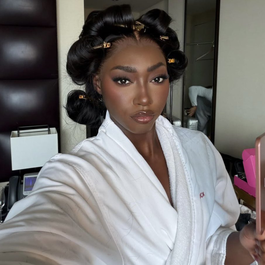 battinsonhive tweet picture