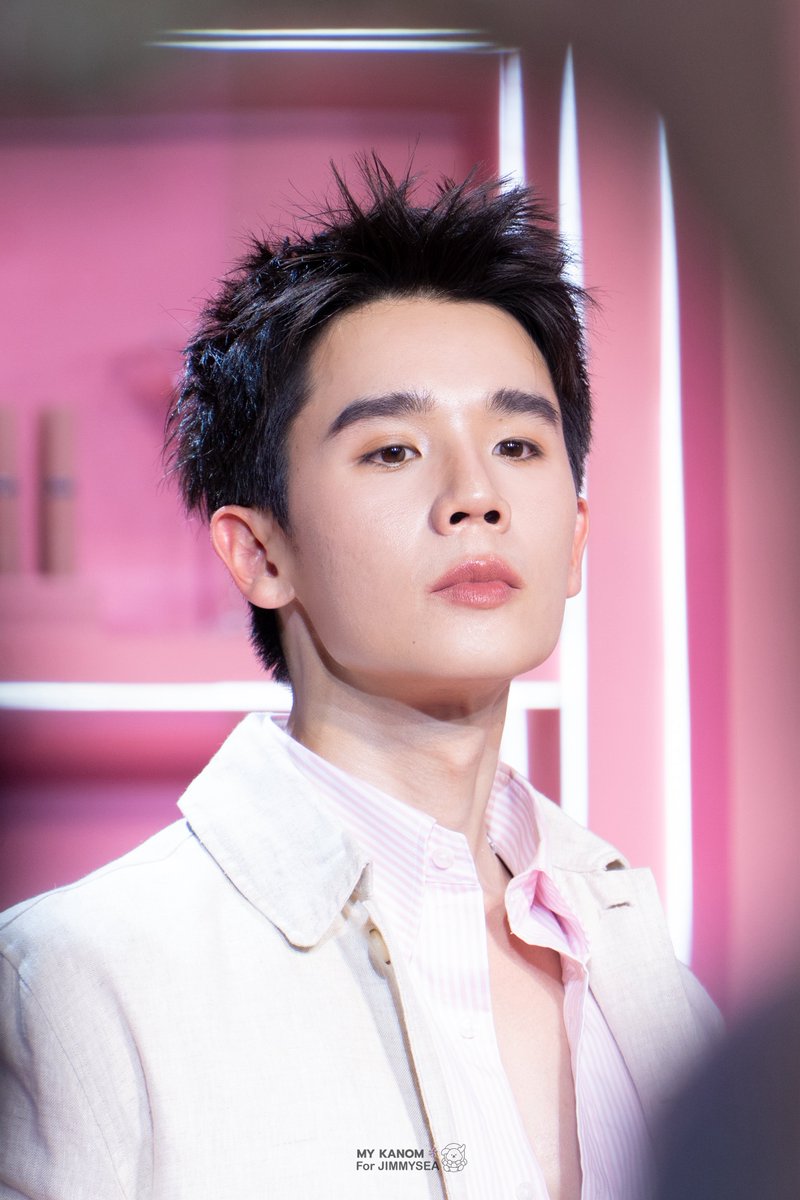 Sasiiphak's tweet photo. ผมว่า…ผมไม่ไหวว 🫠 พี่ป้องปืมมาแบบนี้ ใครไหว??

NUDE WITH JIMMYSEA

#LOrealLaqueNudexJimmySea
#jimmyyjp @jimmyyjp_ https://t.co/G4qtxDMq8d