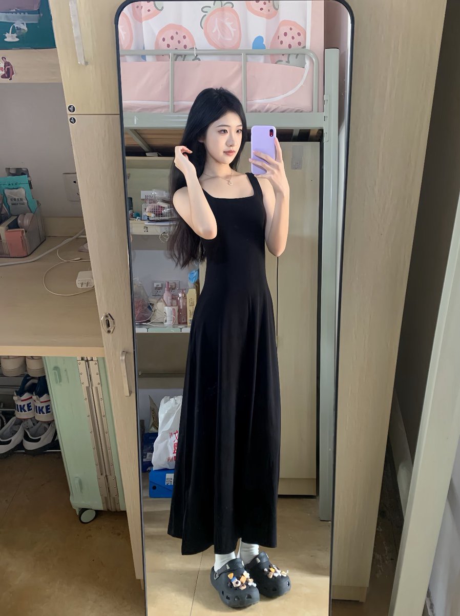 Laura65419875's tweet photo. 高考结束彻底放飞自我😜

    谁要锐评我女大19岁福？？

          要看的来撒~~我直接发啦！！！

看完不许说黑就行啦！🥰🫣🫣 https://t.co/xiqdJxedQ1