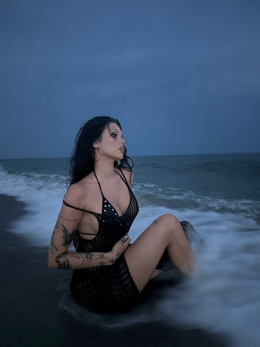 MaggieLindemann's tweet photo. 🐚 https://t.co/OXzPQx67YD