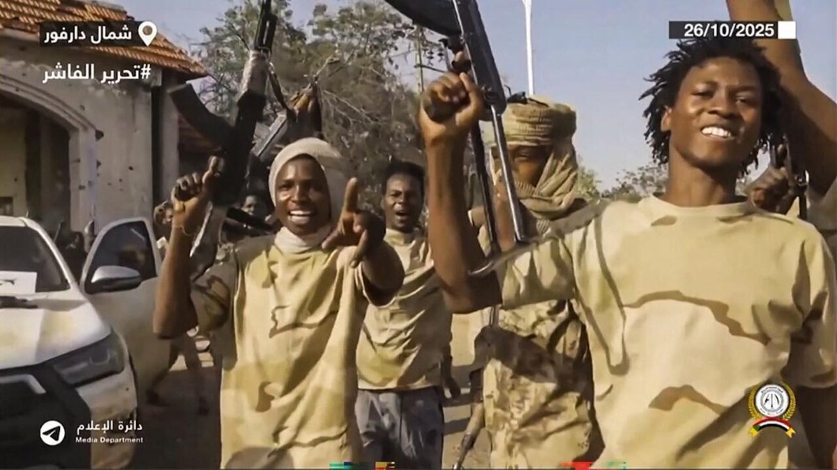 RFIAfrique's tweet photo. Soudan: les FSR multiplient les attaques, Khartoum et la frontière avec l'Éthiopie ciblés https://t.co/urjqw2cpWl https://t.co/a743UPnF13