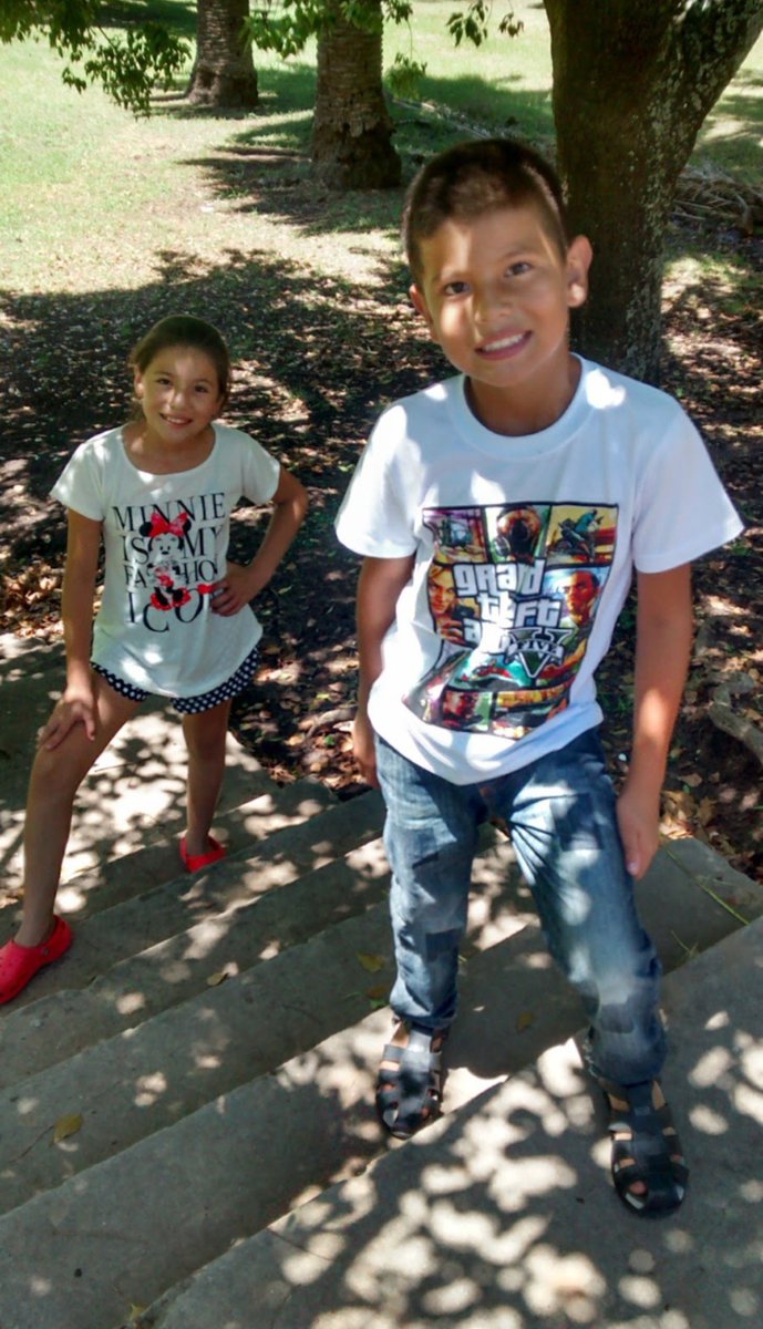 FC_Rockbones_PS's tweet photo. Amaba hacerles book de fotos #patriayfamilia https://t.co/zC5zA9BPBl