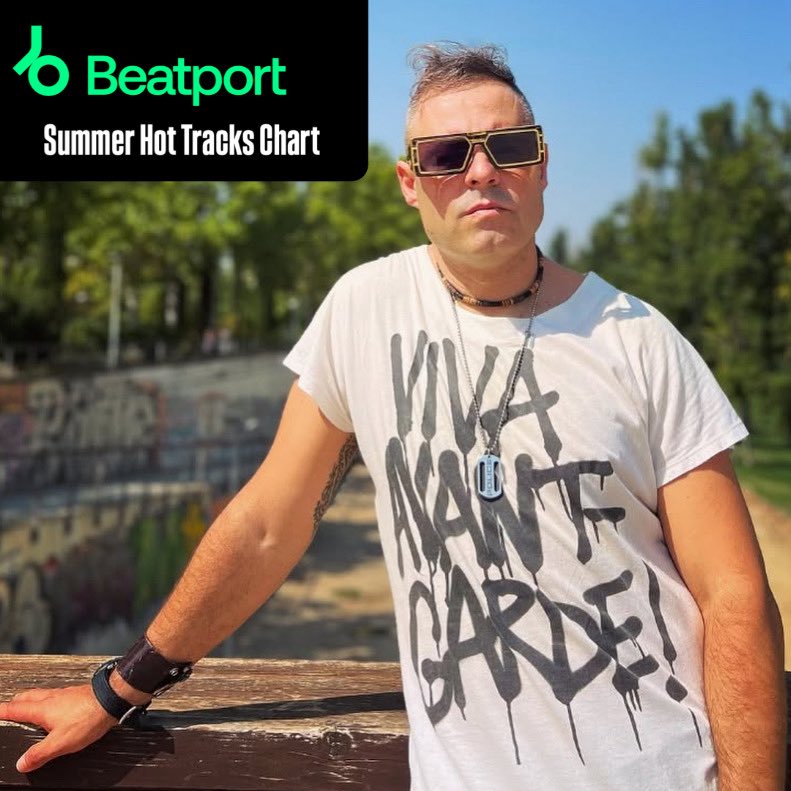 LluisRibalta's tweet photo. Here’s my new @beatport chart, “Summer Hot Tracks,” with my top picks for this summer’s songs🙌🏼😊... It has a wide variety of styles, just the way I like it, but it’s all about the dance floor 🔥💣Enjoy! 🥰 https://t.co/snGuMf2hfz