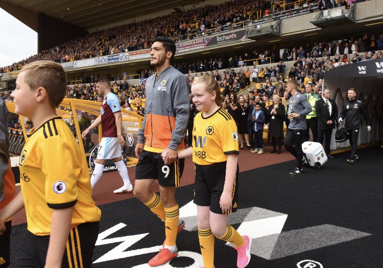 JessDeakin19's tweet photo. Come a long way🥲 
Lets go wolves🤩 https://t.co/GfAUV2RnM1