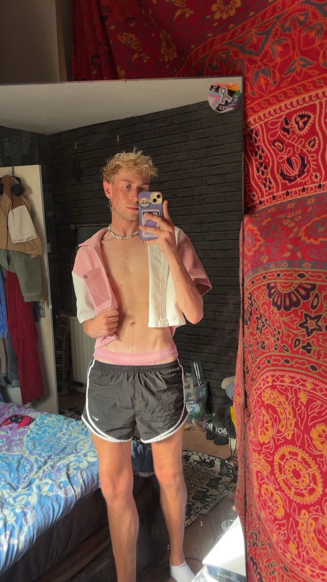 Robbiiee's tweet photo. 🌞 https://t.co/kkDODn1At4