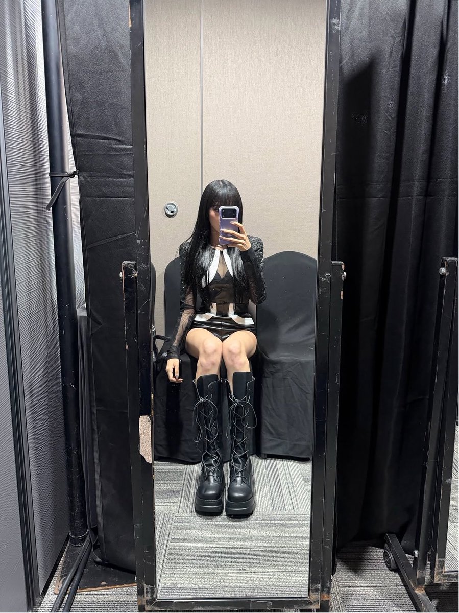 lovdlisa tweet picture