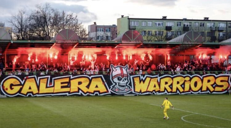 sebasiwy's tweet photo. @BennyHlll tyle, jak kumpel po szalu i twoja matka mieli ruskich z cska w tyle. https://t.co/nEWrcVX96i