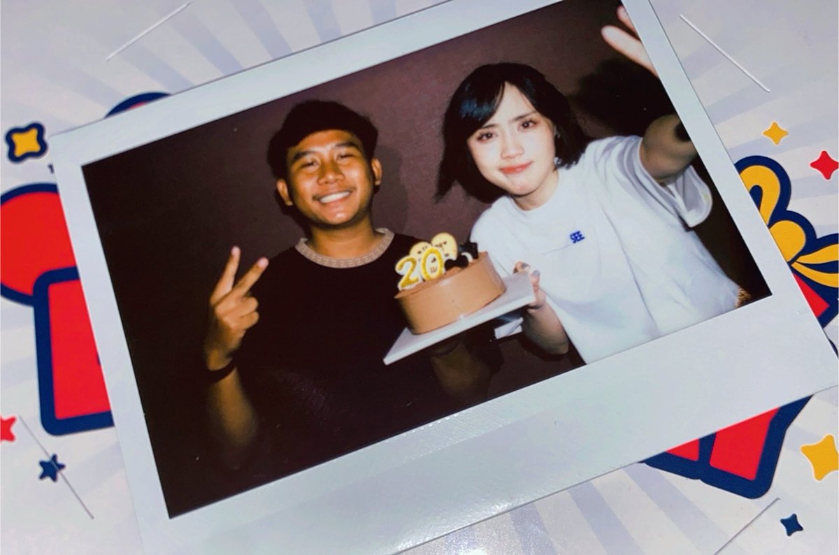 diii_theonly's tweet photo. ELLAyyyy sekali lagi Happy Birthday yaaaa anak cantik hebat dan kuat ☺️ TerimaKasih sudah mau berjuang lagi dan bertahan sejauh ini, kita selalu ada untuk kamu kok @AM_EllaJKT48 🥹🫶🏻

#Arc20TheUnveiledSanctuary https://t.co/GYNUPCKM6A