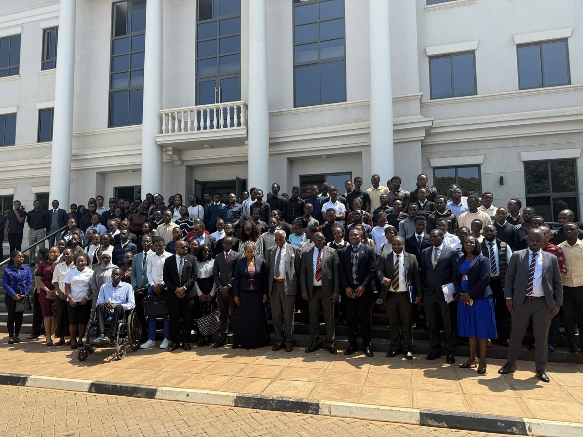 KaijukaKenneth2's tweet photo. Started a new journey at the prestigious makerere University School of law.
Hope the knowledge I gain enables me in the struggle to make mwenge Centra a better place in a few years from today. https://t.co/GGLuedxdrG