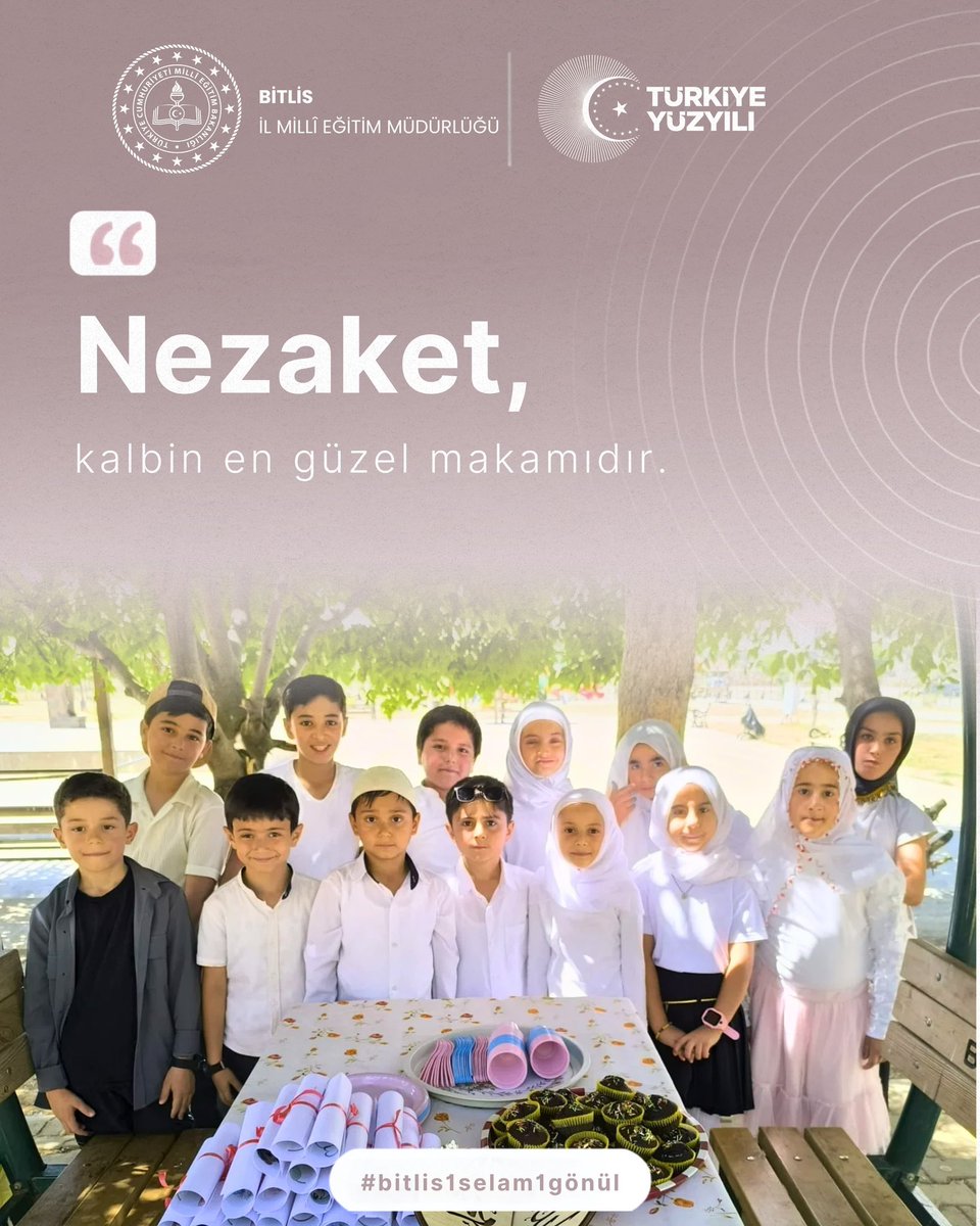 hizanmem's tweet photo. Kadim Bitlis’in güzel geleneğini geleceğe taşıyoruz.
SELAMLAŞMAK!

#bitlis1Selam1Gönül

@tcmeb @Yusuf__Tekin @MebOrgm @TayfunOzyolcu
@tarhan_cemil13 https://t.co/bonSCN9AMm