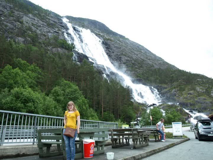 chaos_cat's tweet photo. Norway 2010. https://t.co/zSQR6ByXua