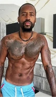 leakeddick's tweet photo. safaree https://t.co/xFl6db5kDO