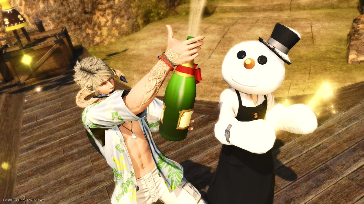 Uru_Ao_ff14's tweet photo. ちょっとだけ青天市に行ってたよ！

ですおさんと一緒に撮らせてもらったり、しえんさんのお店でモーグリアイスフロートをいっぱい買った😊🍨これで夏を涼しくすごせるね✨
後に予定入っててねこてんさんの演奏が聴けなかったのがちょっと残念だった🙀💦

また遊びに行きます〜！

#青天市 #The將 https://t.co/574H0mXeKn