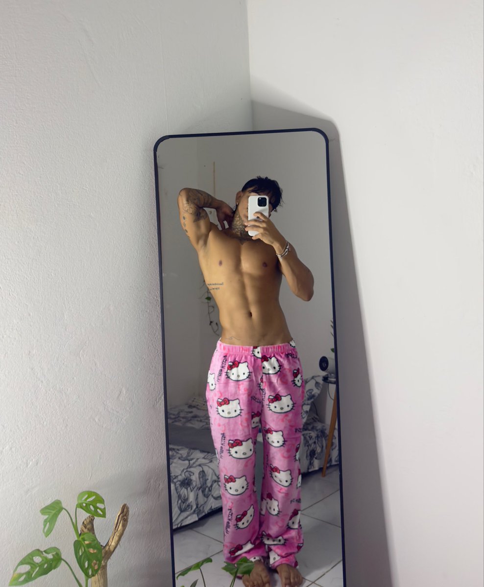 thynanzyon's tweet photo. todo mundo acha bonitinho, todo mundo acha engraçadinho, mas ngm leva pra casa🤦🏼‍♂️🩷 https://t.co/VnnBPuhbGl