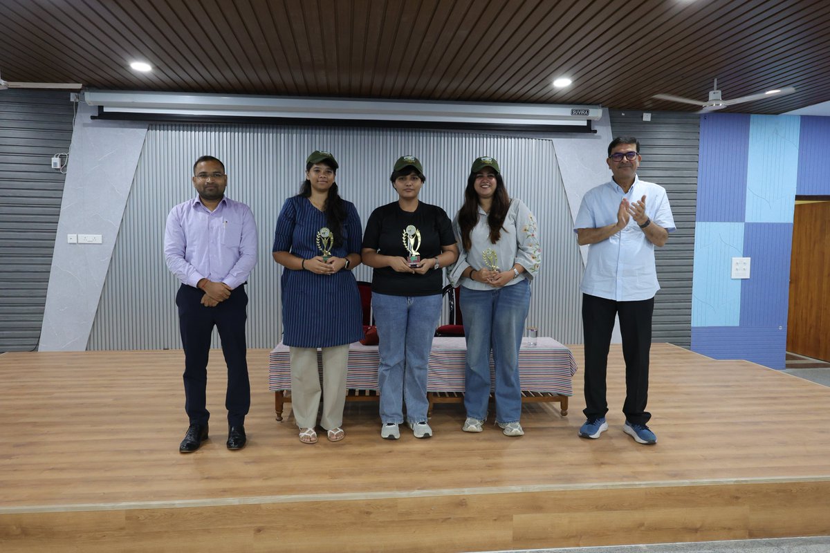 DfoDhenkanal's tweet photo. An insightful talk on “Living with Giants” by Shri Lalit Kumar Patra, IFS, DFO, Dhenkanal, followed by an engaging Quiz Competition on Elephants at IIMC, Dhenkanal.

An inspiring initiative to encourage coexistence, and empower young minds for elephant conservation. 🌳🐘 https://t.co/QyE6rzjrBj
