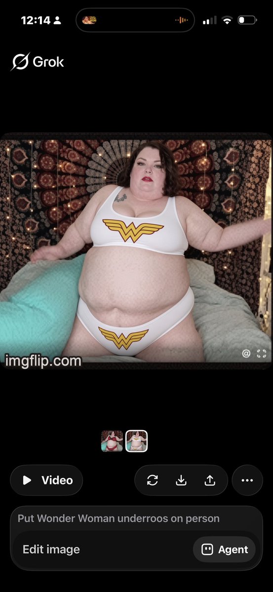 OHALENO1's tweet photo. Foodie found her Jumbo (10x) underroos for her first night back on Syria! Salah will love them😂😂😂 https://t.co/uMzPTdo3Hz
