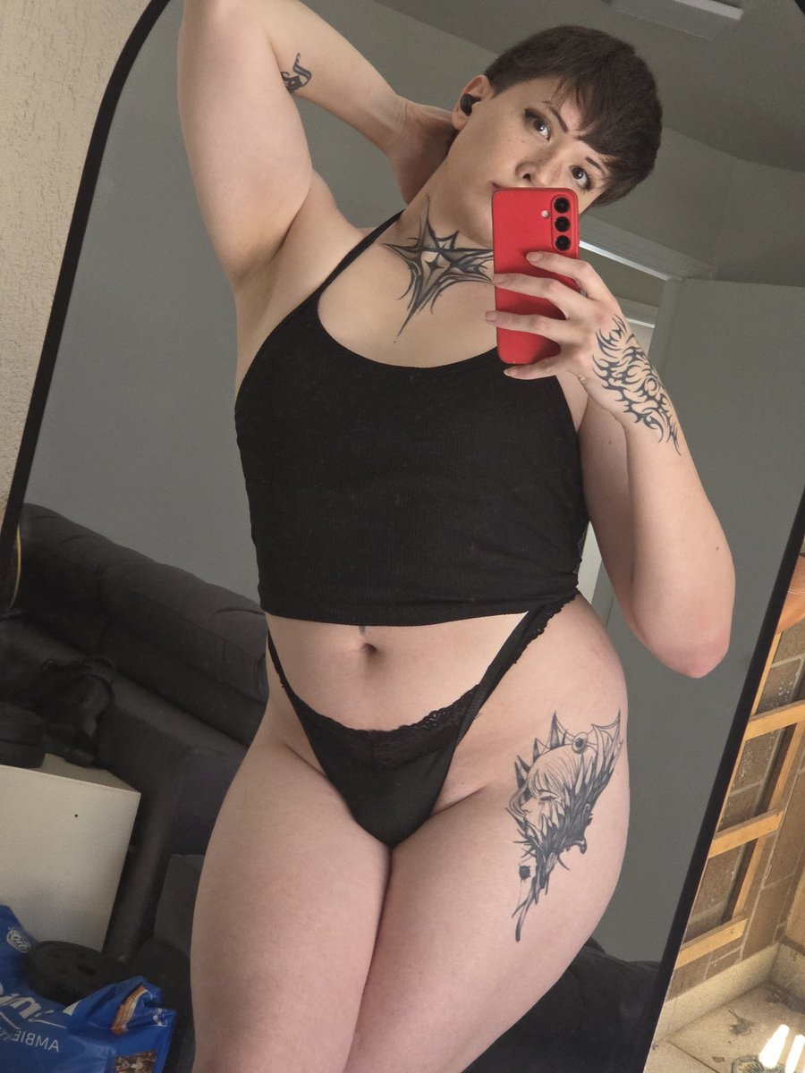 Sandrawayne47's tweet photo. @transkiyana5418 Trans girl are hot and sexy 🏳️‍🌈🥵😈 https://t.co/Oo1K5Ue33w