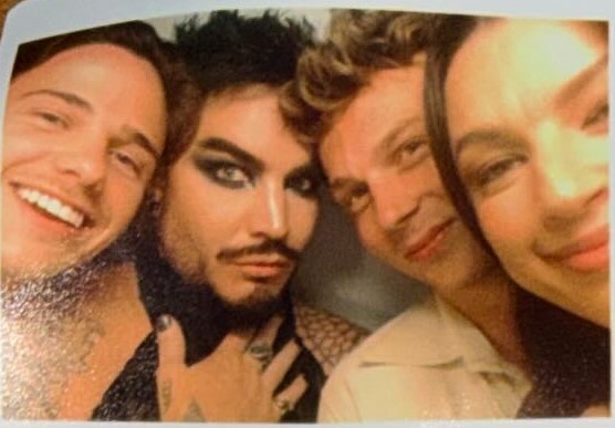 4Gelly's tweet photo. Adam last night with friends! 🖤😍
via liamprince https://t.co/vdMsuLRIVB