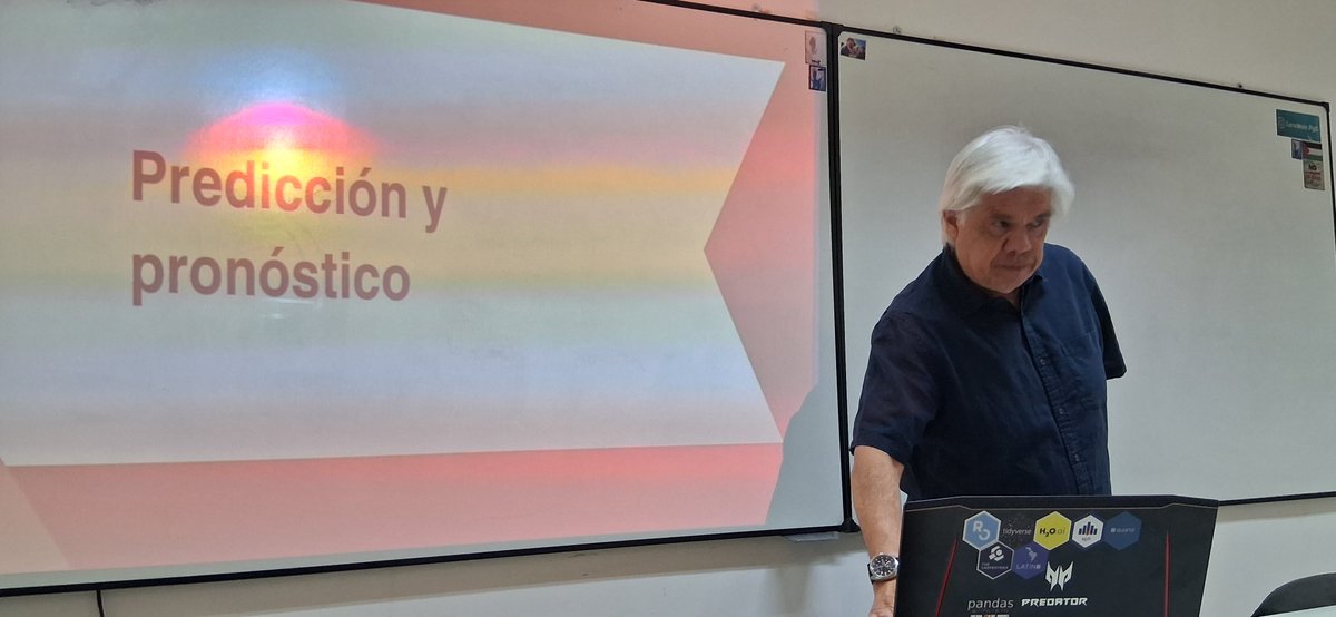 Crst_C's tweet photo. Algunas fotos de esta primera semana de la SICSS Buenos Aires 2026 que estamos llevando adelante en @FactorData en @idaesoficial de la @unsamoficial...

Gracias a @chris_bail y a todo el equipo del Summer Institute in Computational Social Science por el apoyo. https://t.co/Z1KMFGkhYP