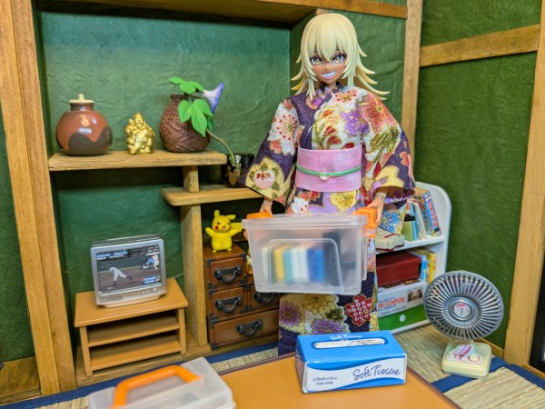 KJ989488's tweet photo. ミニチュアとしてだけではなく、実際に収納ボックスとしても使える！

#100均 ミニチュア 収納ボックス レビュー
https://t.co/jLFJfP4Mak

#セリア #田上株式会社 #創彩少女庭園 https://t.co/JQ7YPXE3hR