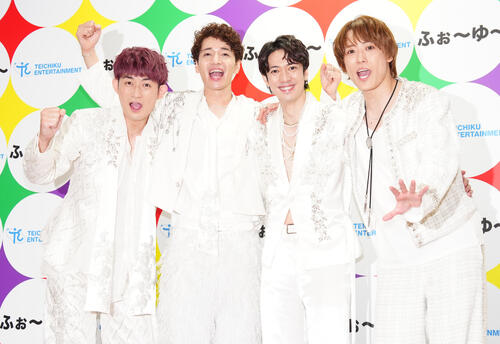 livedoornews's tweet photo. 【発表】異色の4人組「ふぉ～ゆ～」が11月デビュー！STARTO社史上歴代“最年長”
https://t.co/3XGioTAvSa

アイドルユニット「ふぉ～ゆ～」が13日、初の日本武道館単独公演を開催し、11月11日にCDデビューすることを発表した。結成から15年かけてのCDデビューはSTARTO社史上歴代最年長。 https://t.co/JusPL6I1Js