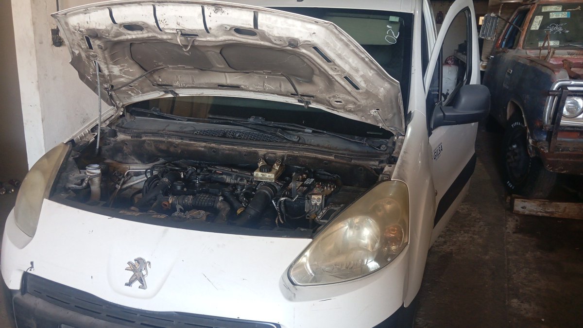 INGContrer4b's tweet photo. 🌐 GilDieselEspecialista CUU 📍 
🔰 Cómo anda tú TÓXICO 🛻💨 
•Perdida de potencia 
•Exceso de humo 
♻️ Diagnóstico y Reparación de inyectores así como de sensores del turbo 🤓 y todo por las nubes 😮‍💨.. 
🫶🤠 Estamos a sus órdenes ejido Sacramento 27km y Col.Revolucion🔥⛓️‍💥📌 https://t.co/FS2qj3YhhR