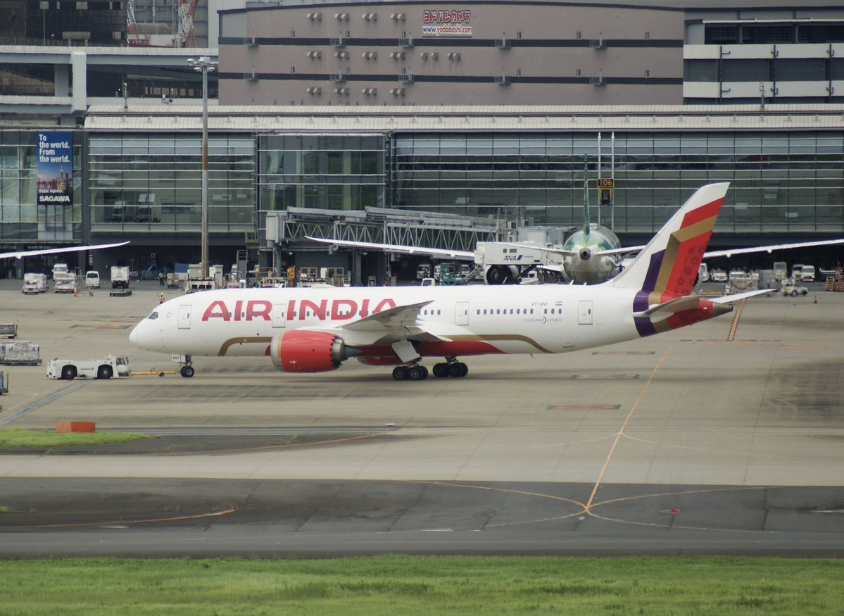 yuko_kamioshi1's tweet photo. Air India / ｴｱ•ｲﾝﾃﾞｨｱ🇮🇳

Boeing 787-8 Dreamliner
Reg:VT-ANT

Data:2026.8.14 / Haneda Airport📸 https://t.co/cR7ZVGaImd