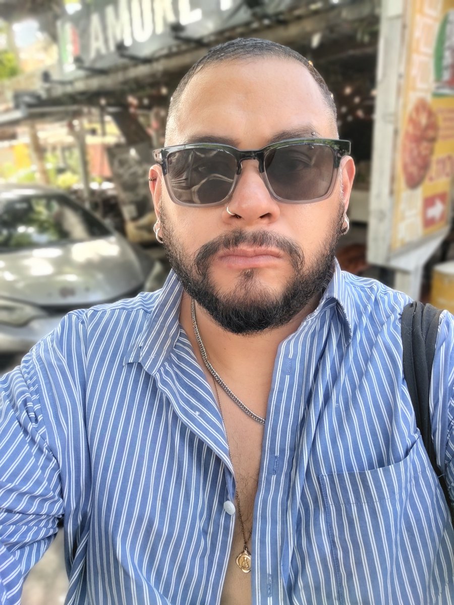 yosoyjonah's tweet photo. A salir un ratito a que me de el sol https://t.co/XgIusUqYP1