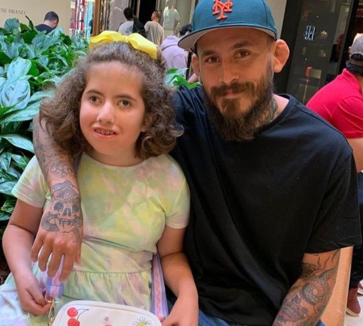 THEUFCPEDO's tweet photo. Who would win in a fight between Prichard Colon and Chito's daughter?

#BattleOfTheTards ⚔️ https://t.co/60Qpj8O7Av